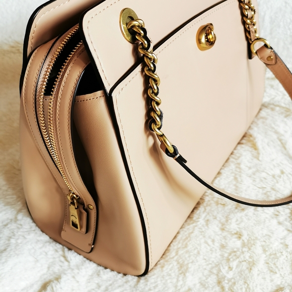 Parker Carryall - Picture 6 of 10